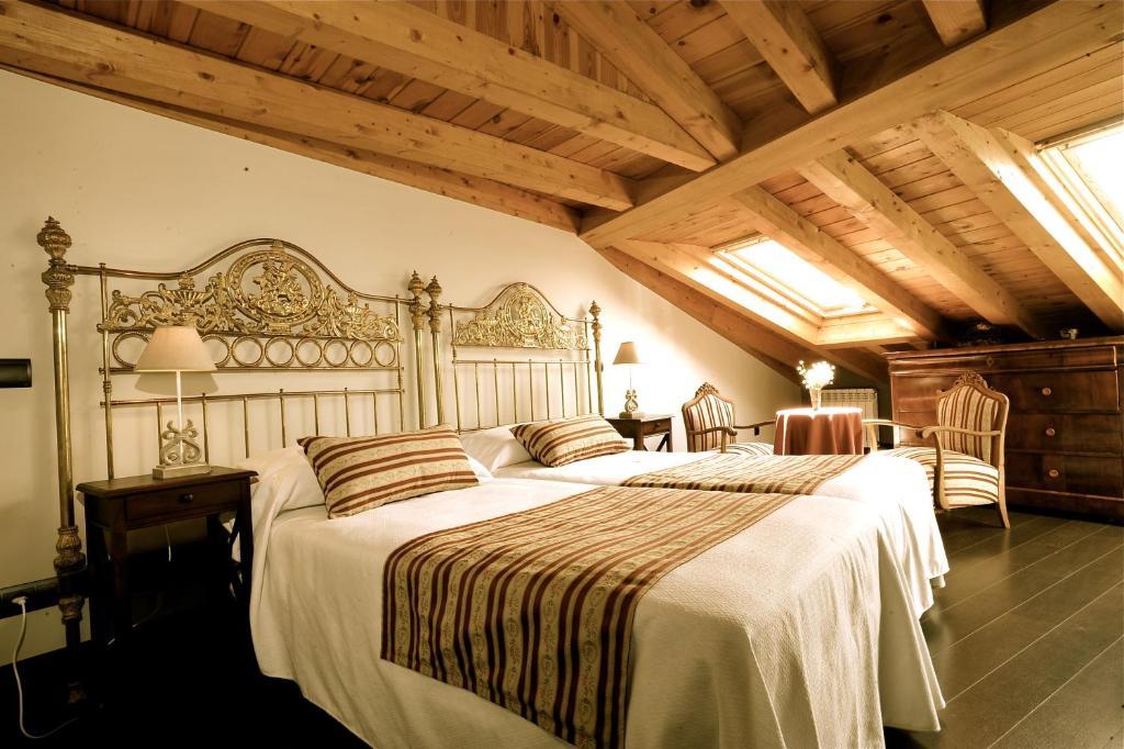 Hotel-Hospederia Los Templarios Sepulveda Room photo